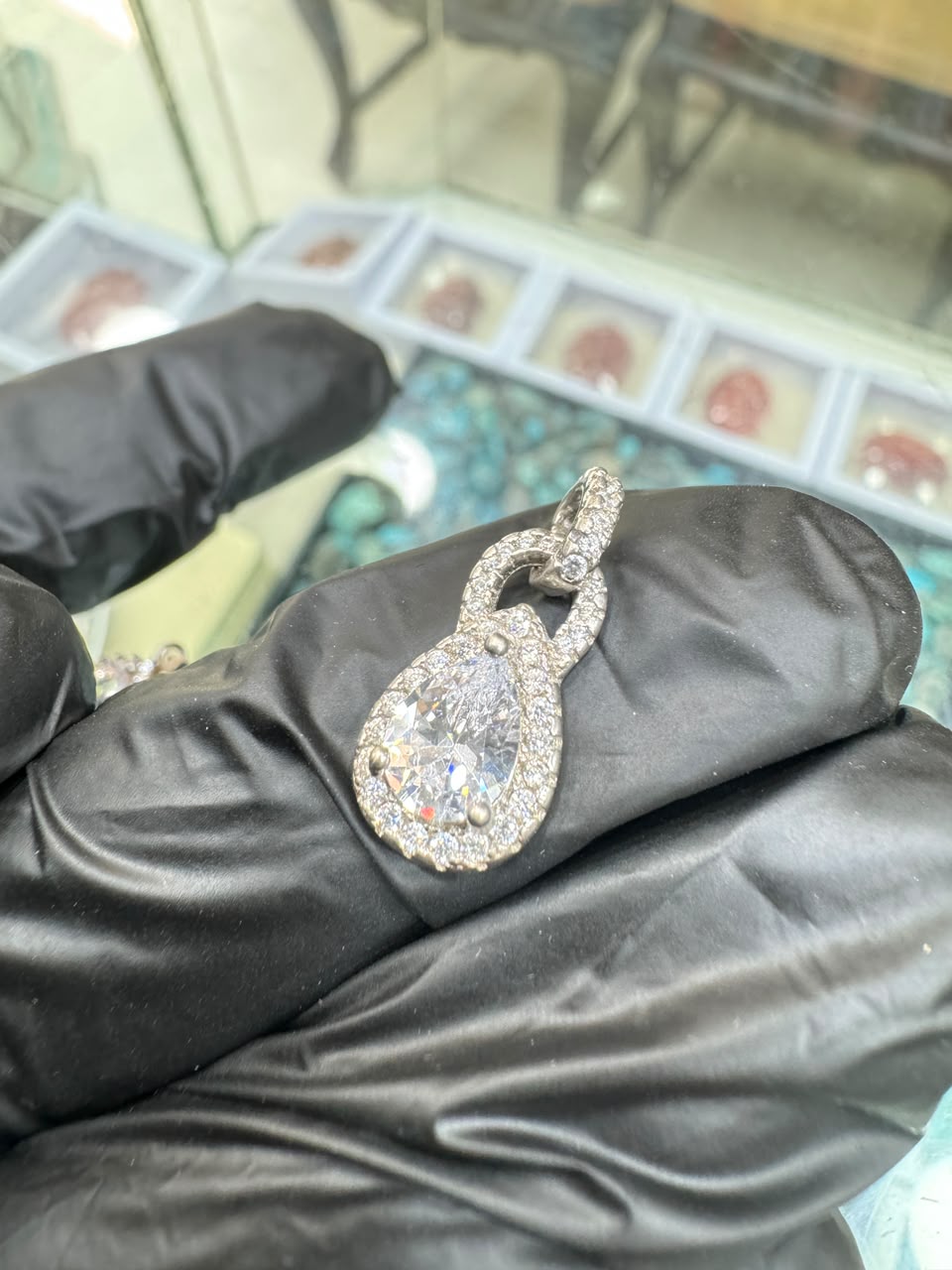 AAE 2347 Chandi Pendant 925, Stone: Zircon