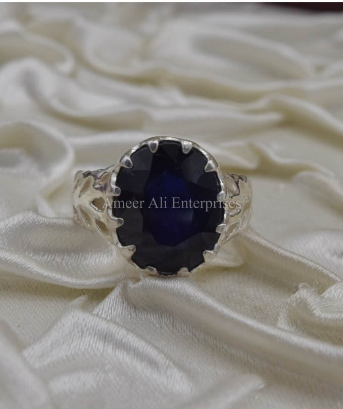 AAE 1433 Chandi Ring 925, Stone: Blue Sapphire (Neelam)