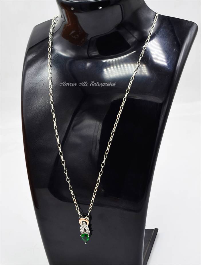 AAE 6832 Chandi Pendant 925, Stone: Zircon