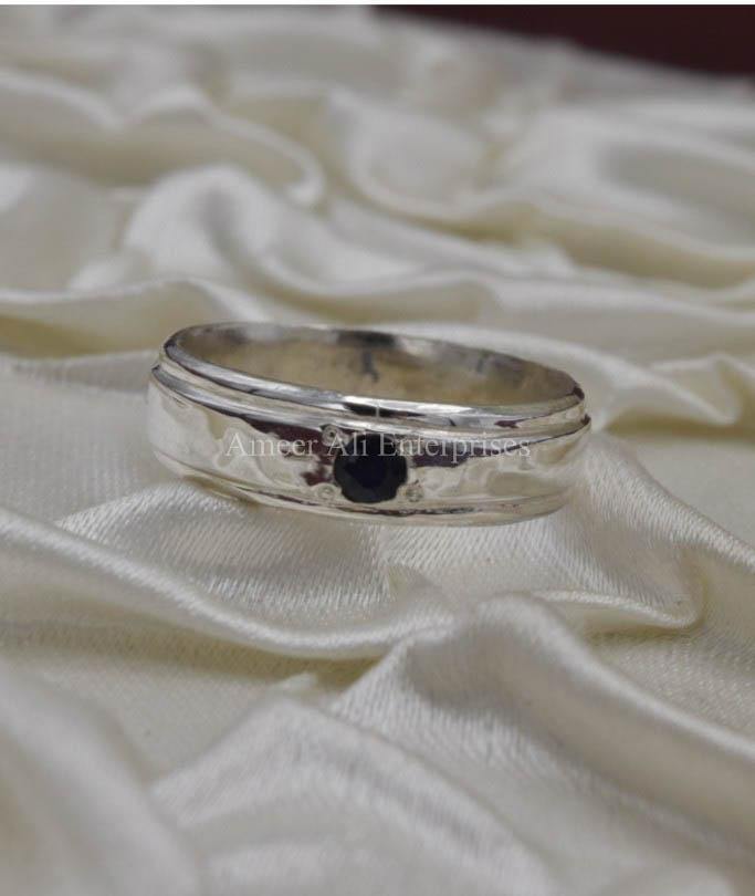 AAE 1435 Chandi Ring 925, Stone: Blue Sapphire (Neelam) - AmeerAliEnterprises