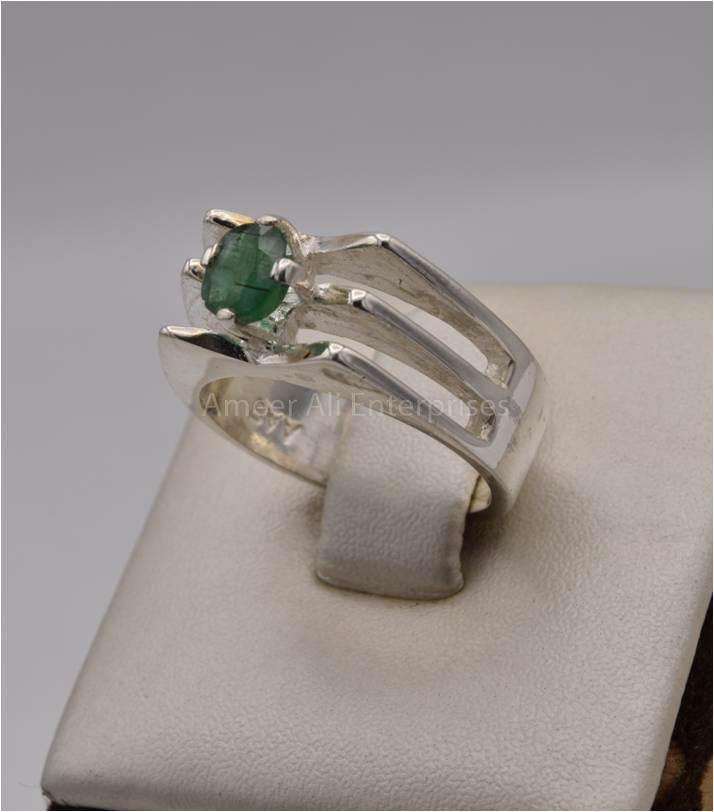 AAE 1608 Chandi Ring 925, Stone Emerald (Zamurd) - AmeerAliEnterprises
