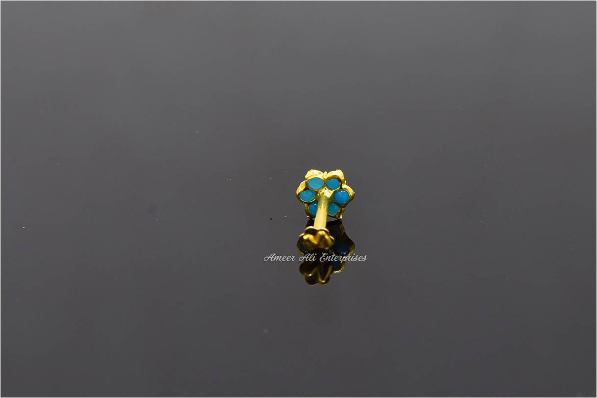 AAE 6922 Gold Nose Pin, Stone: Zircon & Feroza