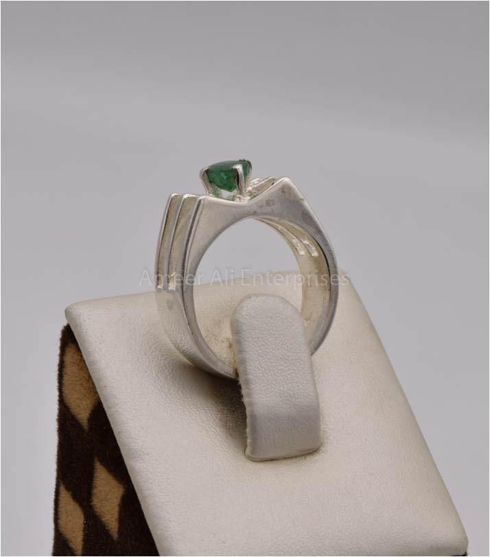AAE 1608 Chandi Ring 925, Stone Emerald (Zamurd) - AmeerAliEnterprises