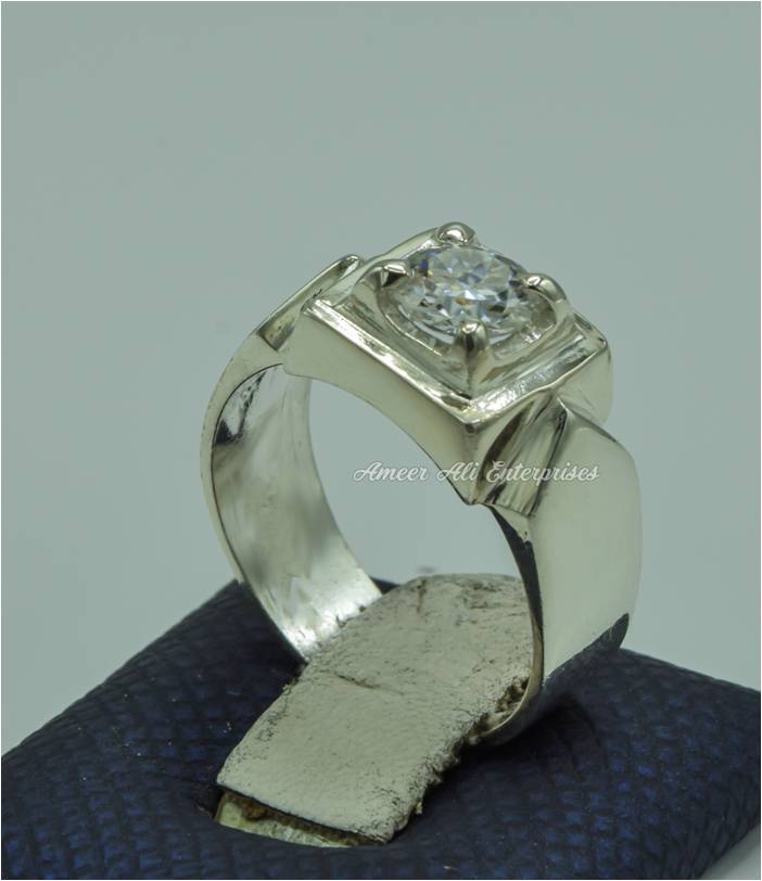AAE 6840 Chandi Ring 925, Stone: Mossonite