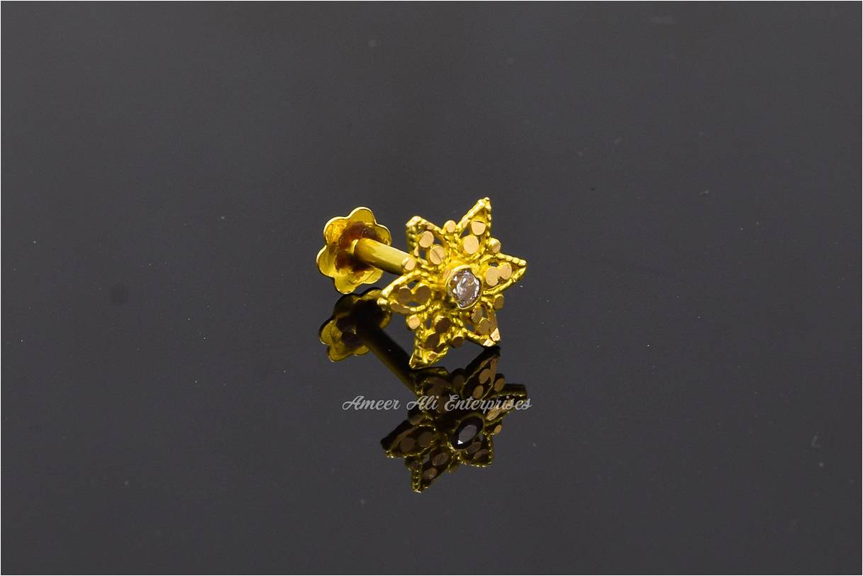 AAE 6917 Gold Nose Pin, Stone: Zircon