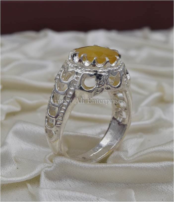 AAE 3421 Chandi Ring 925, Stone: Yellow Sapphire (Pukhraj)