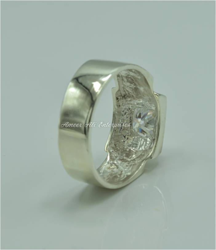 AAE 6840 Chandi Ring 925, Stone: Mossonite