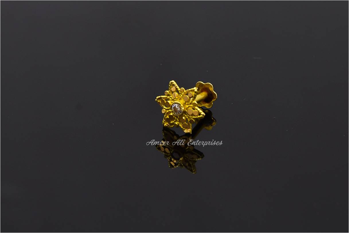 AAE 6917 Gold Nose Pin, Stone: Zircon