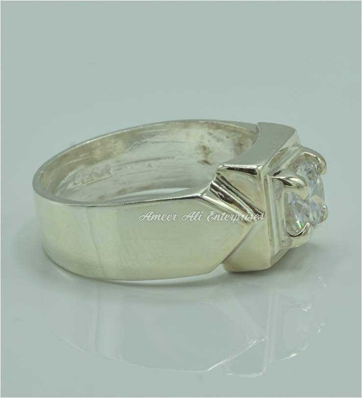 AAE 6840 Chandi Ring 925, Stone: Mossonite