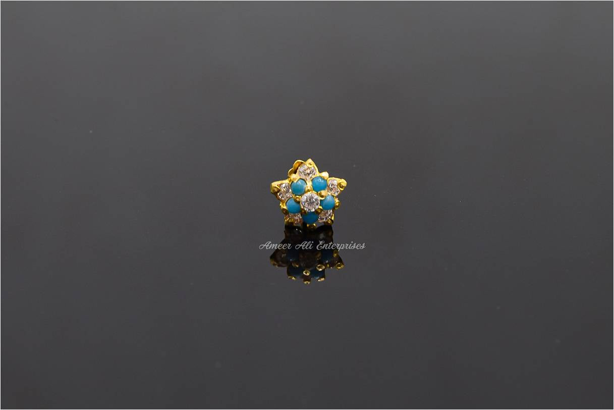 AAE 6930 Gold Nose Pin, Stone: Zircon & Feroza