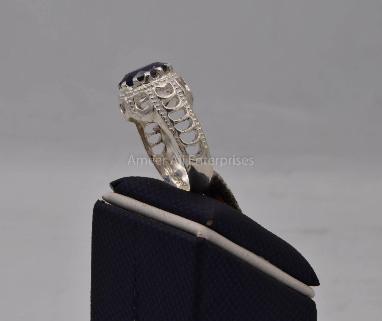 AAE 4605 Chandi Ring 925, Stone: Blue Sapphire (Neelam)