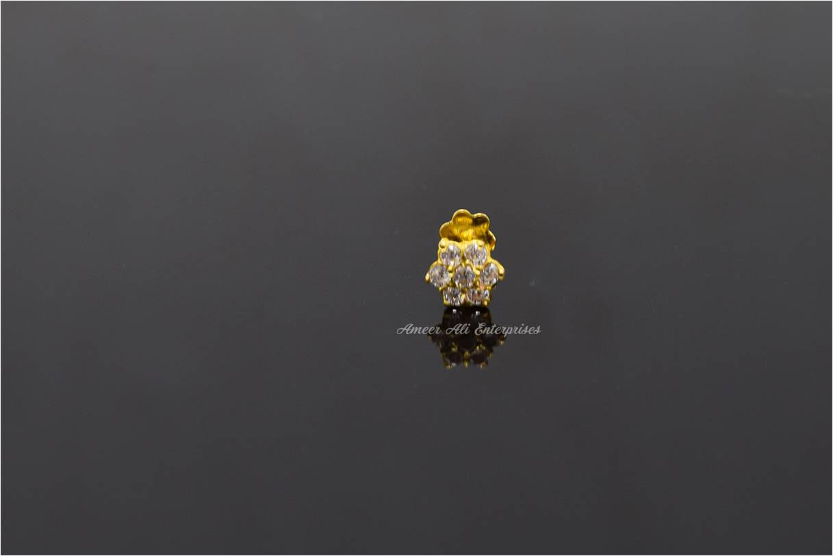 AAE 6932 Gold Nose Pin, Stone: Zircon