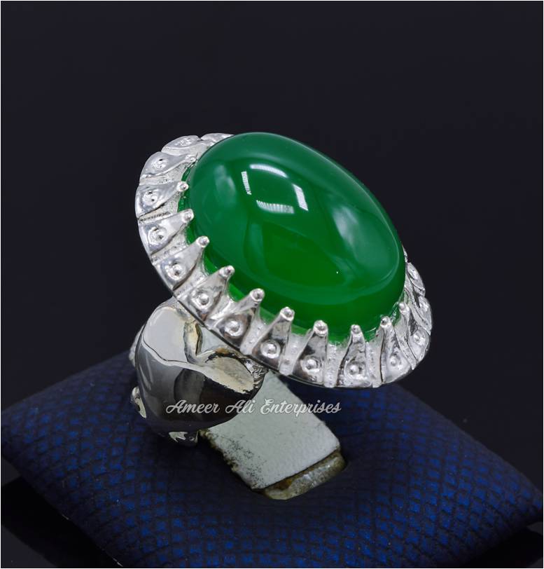 AAE 6816 CHANDI RING 925, STONE: Green Aqeeq