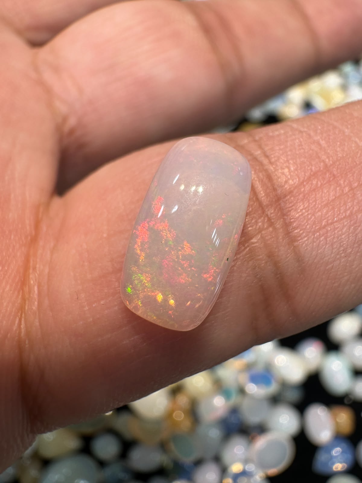 White Ethiopian Opal Stone WO 015 1.6 Carat