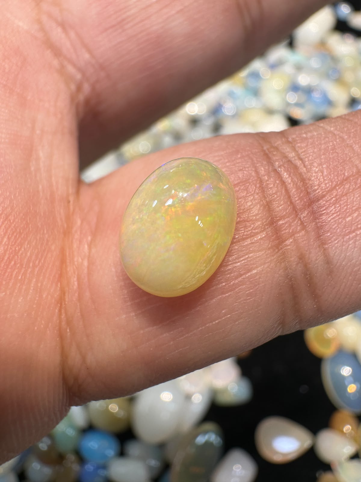 White Ethiopian Opal Stone WO 022 2 Carat