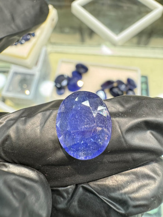 AAE 171 Blue Sapphire (Neelam) 7 Carat
