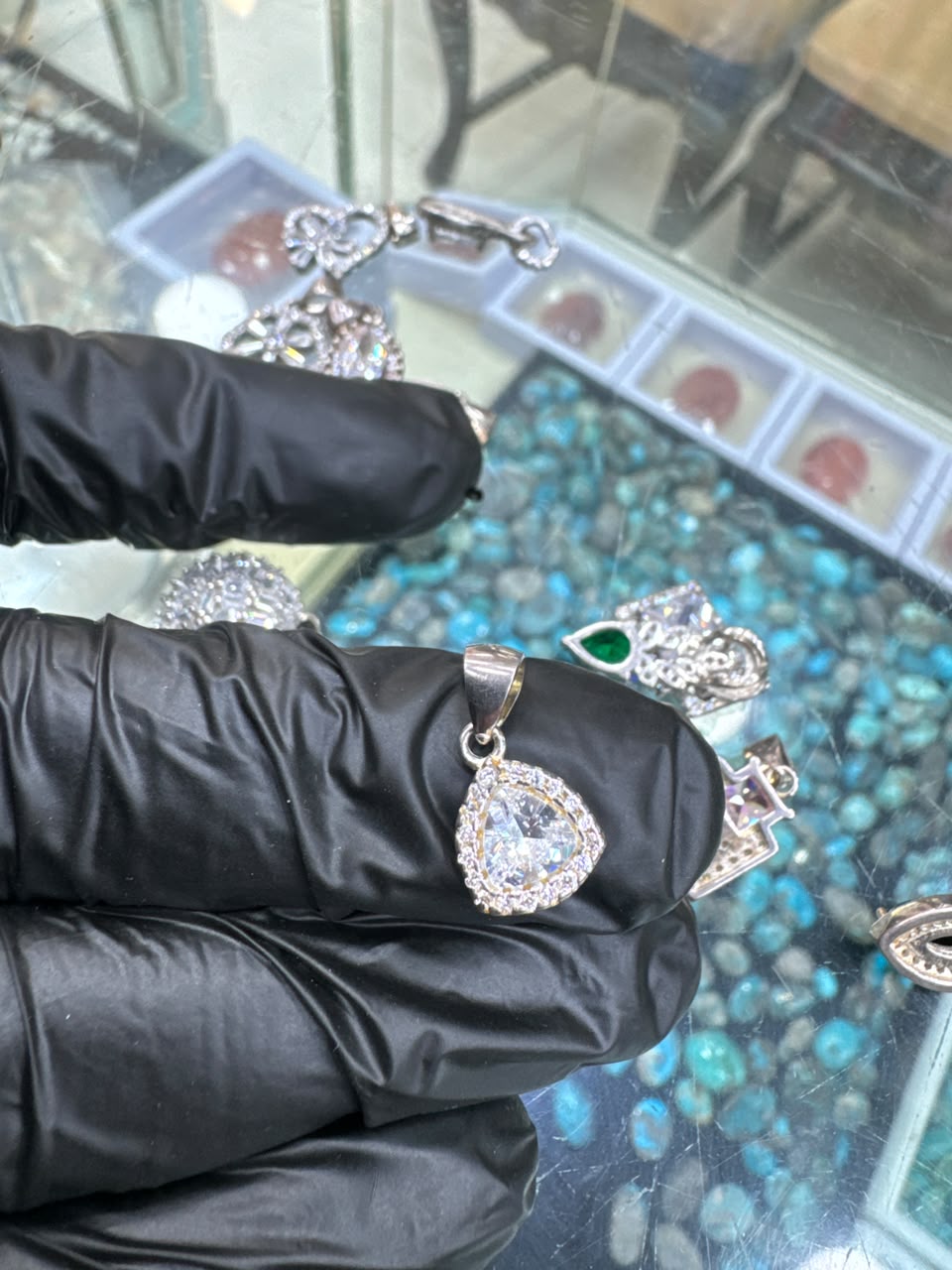 AAE 2340 Chandi Pendant 925, Stone: Zircon