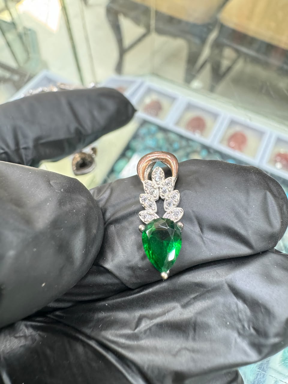 AAE 2341 Chandi Pendant 925, Stone: Zircon