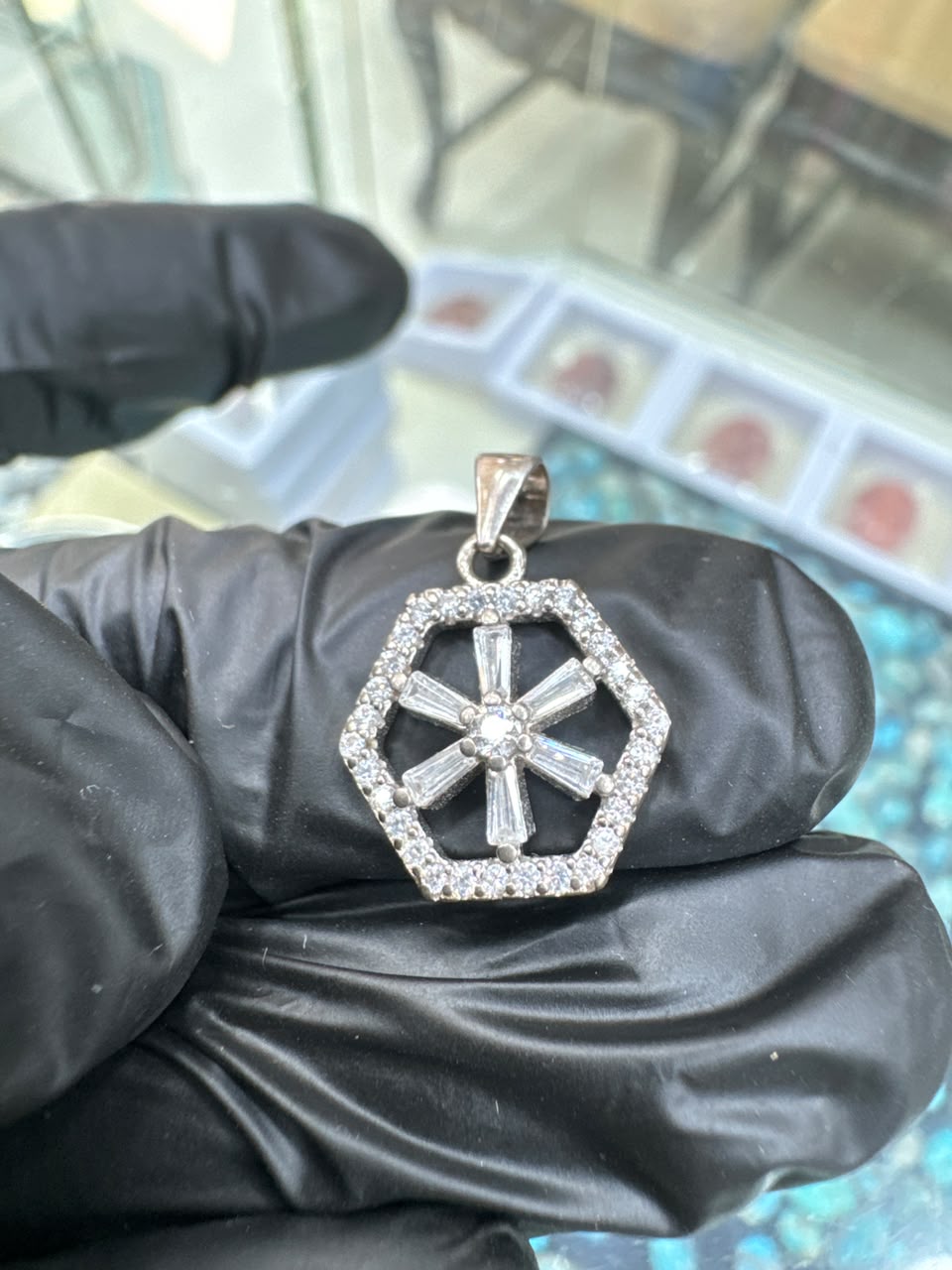 AAE 2350 Chandi Pendant 925, Stone: Zircon