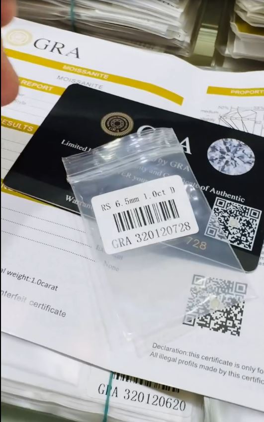 GRA Moissanite Diamonds with Certificate