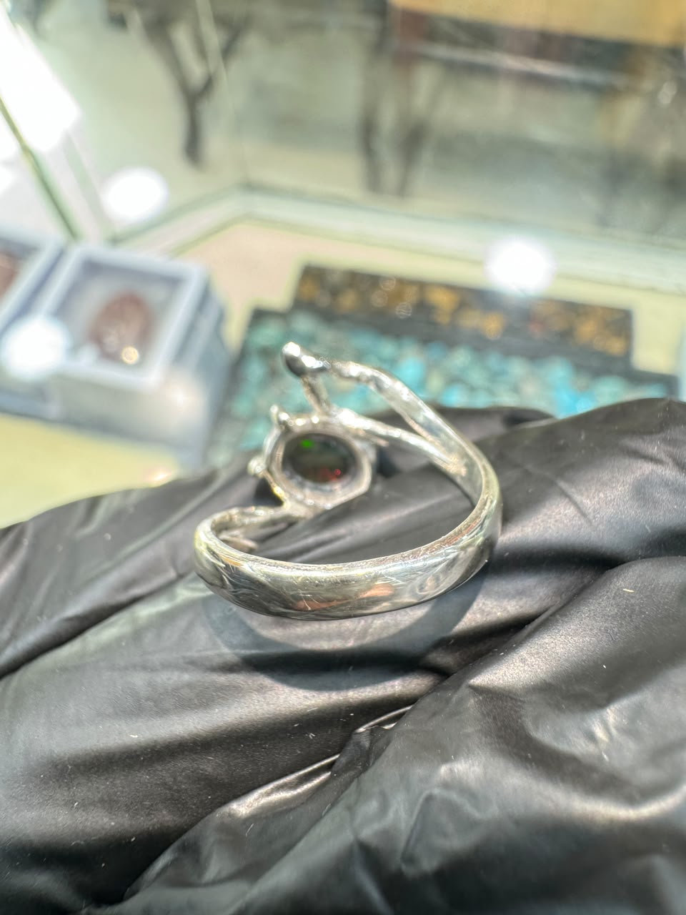 AAE 7785 Chandi Ring 925, Stone: Opal (Black)