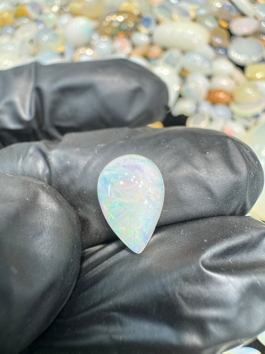 White Ethiopian Opal Stone WO 005 1.8 Carat