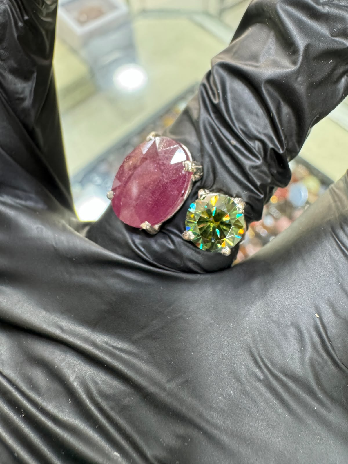 AAE 7784 Chandi Ring 925, Stone: Ruby (Yaqoot) & Green Moissanite