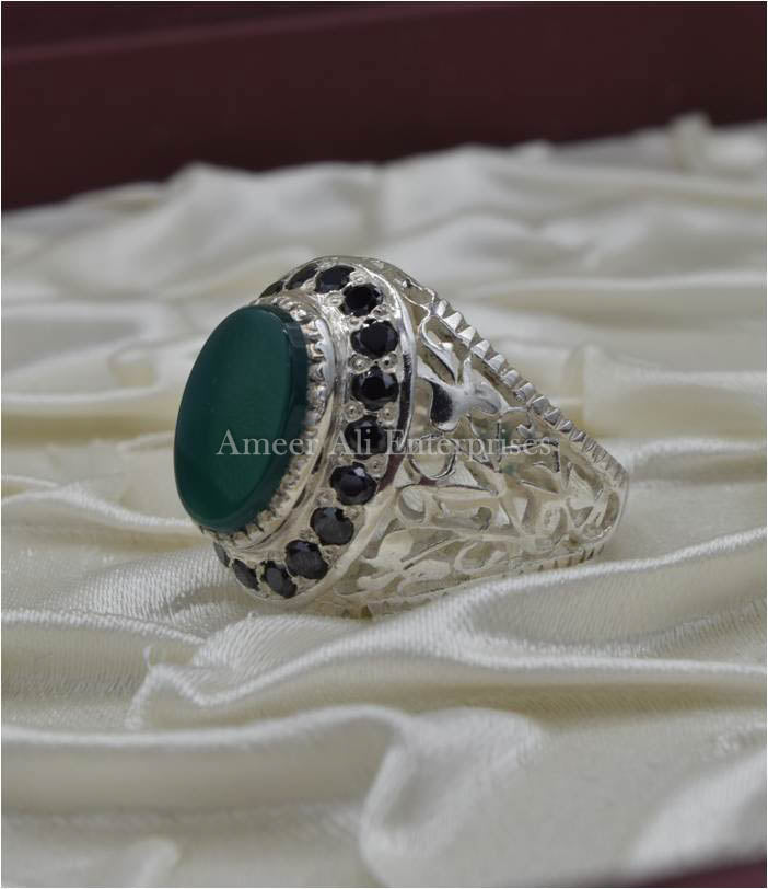 AAE 6692 Chandi Ring 925, Stone: Green Aqeeq