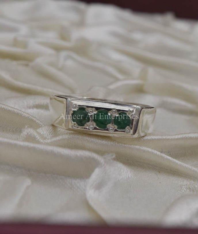 AAE 9811 Chandi Ring 925, Stone Emerald (Zamurd) - AmeerAliEnterprises