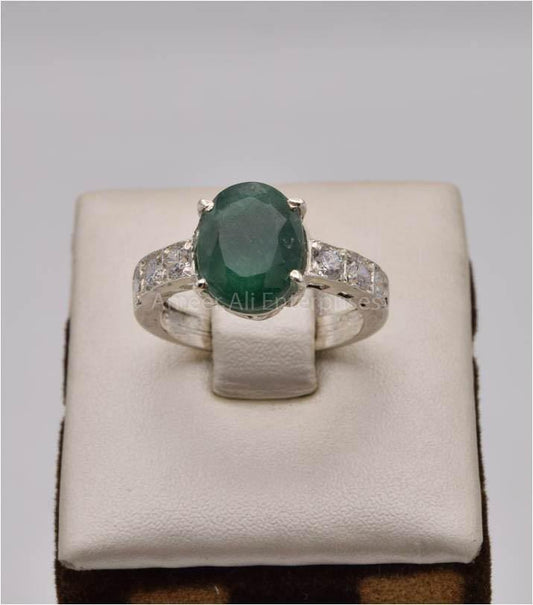 AAE 2505 Chandi Ring 925, Stone: Emerald (Zamorad) - AmeerAliEnterprises