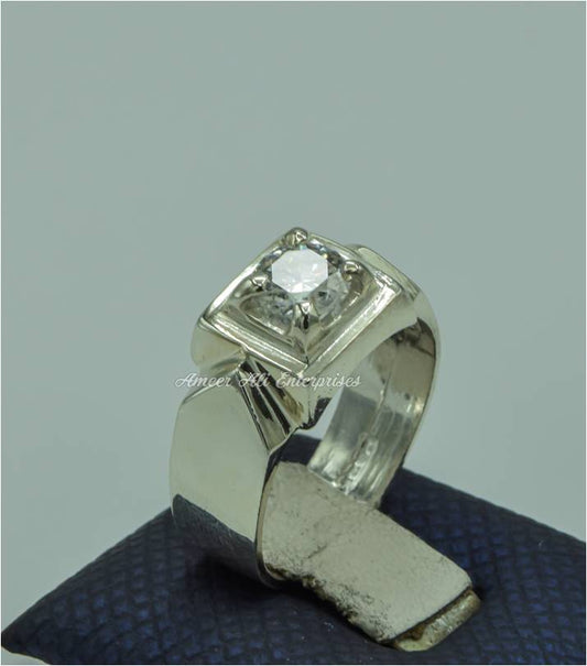 AAE 6840 Chandi Ring 925, Stone: Mossonite