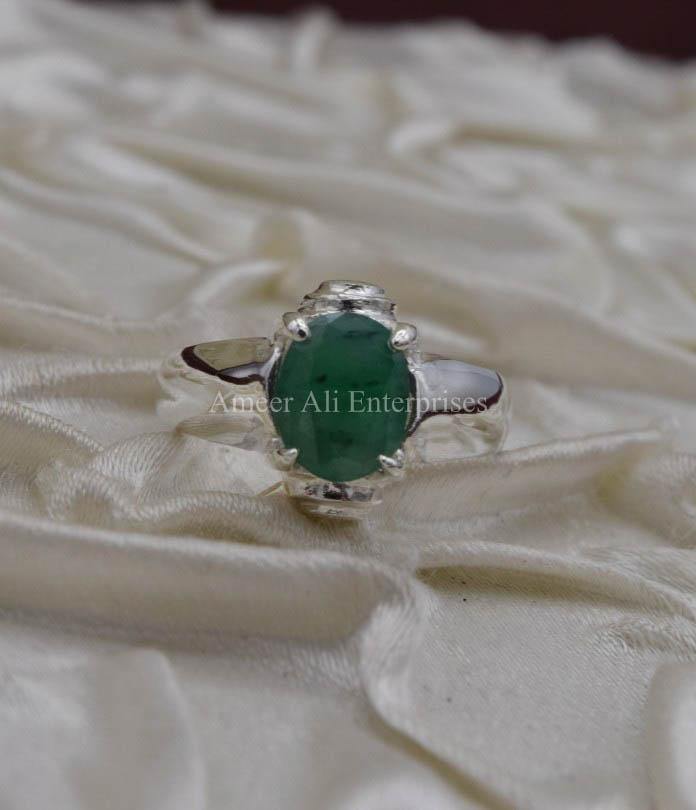 AAE 1563 Chandi Ring 925, Stone Emerald (Zamurd) - AmeerAliEnterprises