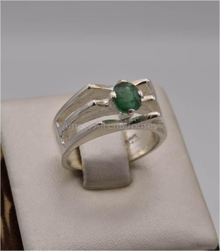AAE 1608 Chandi Ring 925, Stone Emerald (Zamurd) - AmeerAliEnterprises