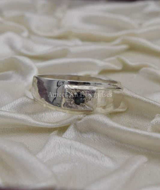 AAE 1436 Chandi Ring 925, Stone: Blue Sapphire (Neelam) - AmeerAliEnterprises