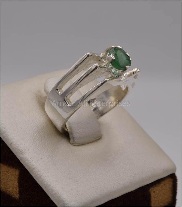 AAE 1608 Chandi Ring 925, Stone Emerald (Zamurd) - AmeerAliEnterprises