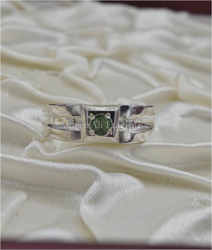 AAE 3514 Chandi Ring 925, Stone Emerald (Zamurd)