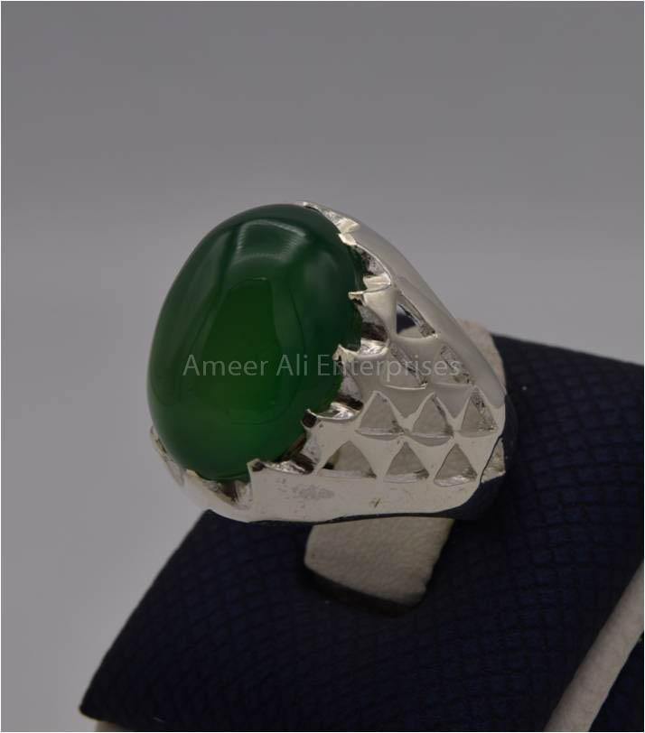AAE 3122 Chandi Ring 925, Stone: Green Aqeeq - AmeerAliEnterprises