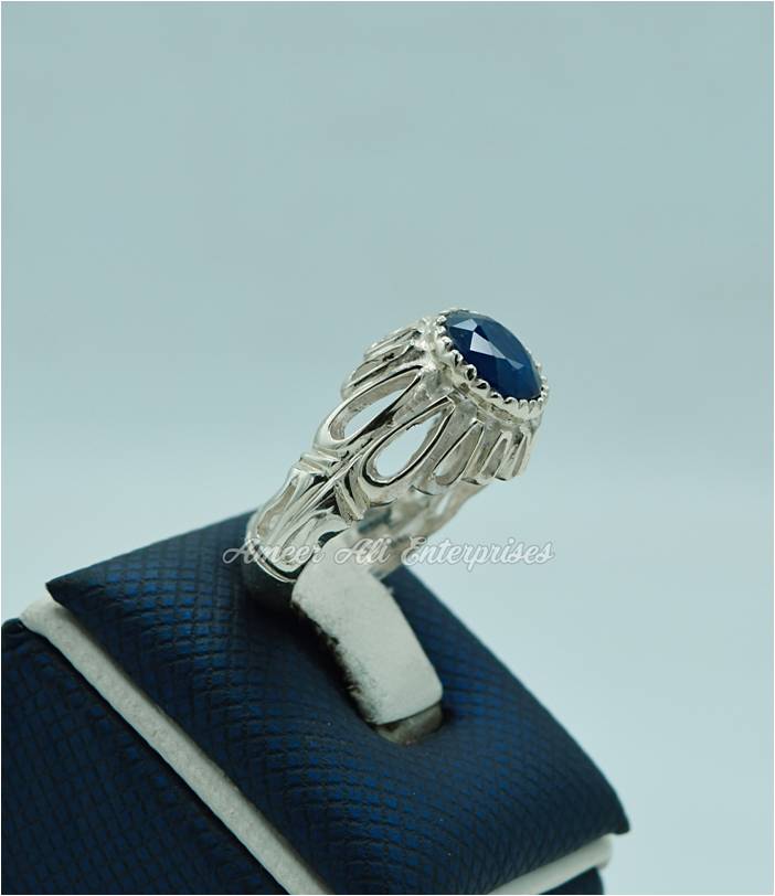 AAE 3633 Chandi Ring 925, Stone: Blue Sapphire (Neelam)