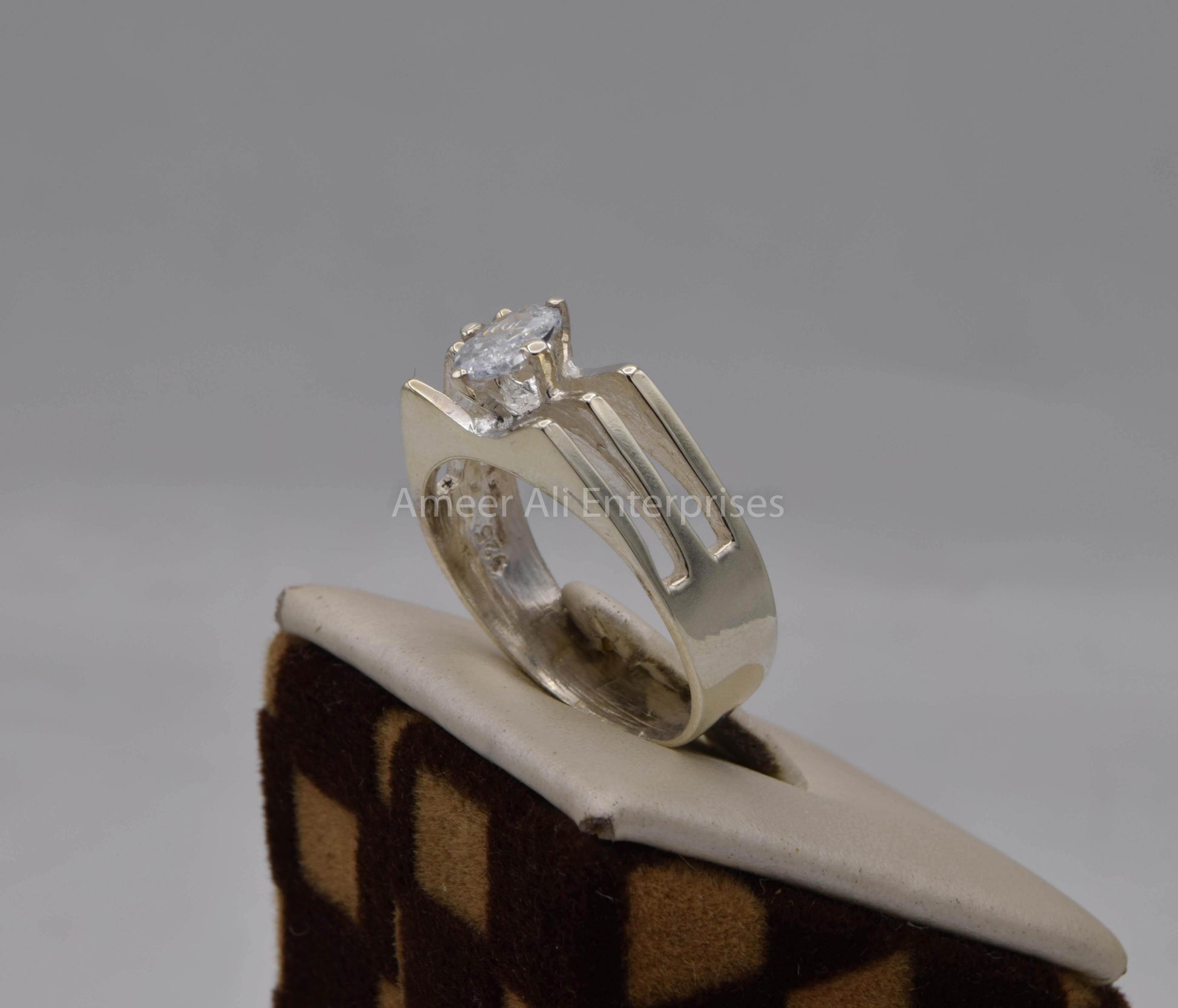 AAE 5702 Chandi Ring 925, Stone: Zircon - AmeerAliEnterprises