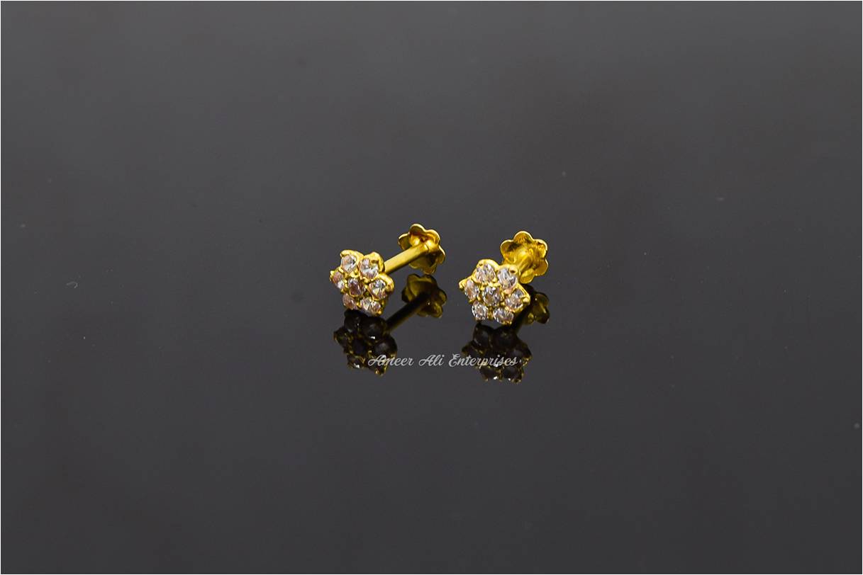 AAE 6931 Gold Ear Studs, Stone: Zircon