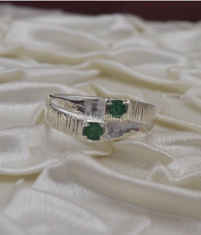 AAE 9809 Chandi Ring 925, Stone Emerald (Zamurd) - AmeerAliEnterprises