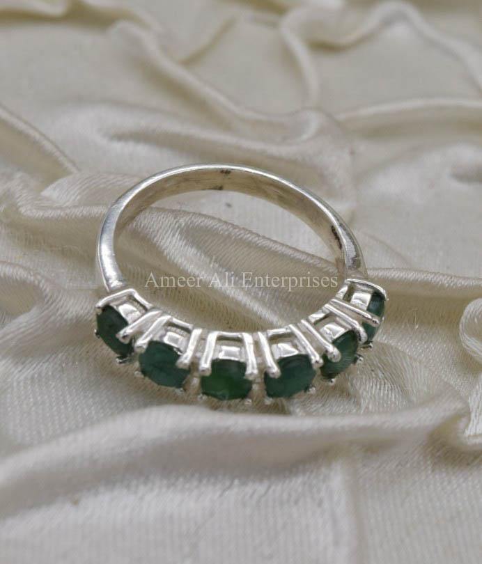 AAE 1564 Chandi Ring 925, Stone Emerald (Zamurd) - AmeerAliEnterprises
